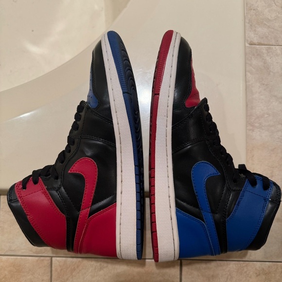 Jordan 1s ‘Top 3’ sz9.5 - Picture 2 of 5